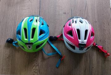 2x SPEQ fietshelm kids met lichtjes, (S/M) maat verstelbaar disponible aux enchères