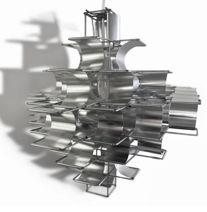 Vintage Space Age Cassiopeia-lamp Max Sauze, Huis en Inrichting, Lampen | Hanglampen, Gebruikt, 50 tot 75 cm, Metaal, Ophalen