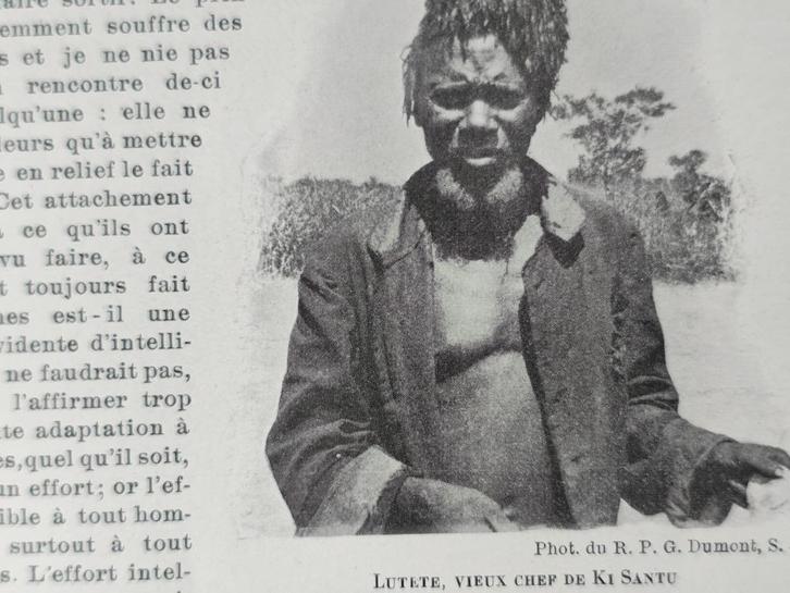 Islamisme in Belgisch Congo zwarten gearabiseerd  Revue n°4, Boeken, Geschiedenis | Nationaal, Gelezen, 20e eeuw of later, Verzenden