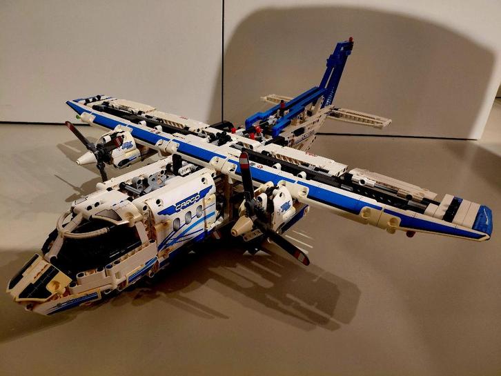 Avion cargo Lego Technic 42025 - COMPLET, Enfants & Bébés, Jouets | Duplo & Lego, Utilisé, Lego, Ensemble complet, Enlèvement ou Envoi