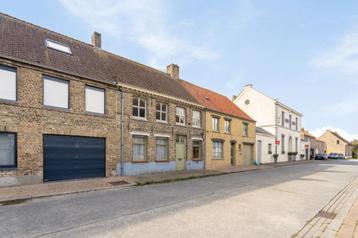 Te renoveren woning in Pollinkhove beschikbaar voor biedingen