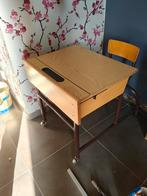 Oud schoolbankje, Kinderen en Baby's, Kinderkamer | Tafels en Stoelen, Ophalen, Gebruikt