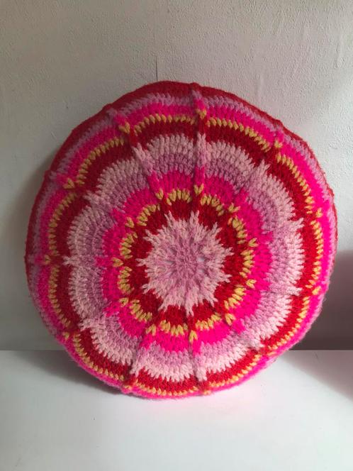 Vintage decoratie kussen wol hand gemaakt, Huis en Inrichting, Woonaccessoires | Kussens, Ophalen of Verzenden