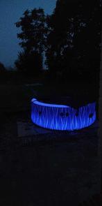 Jacuzzi met speciale led, Ophalen, Zo goed als nieuw, Filter, Opblaasbaar