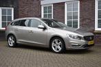 Volvo V60 2.4 D6 AWD Plug-In Hybrid Summum - 1e Eigenaar! Wi, Automaat, 48 g/km, Break, Zilver of Grijs