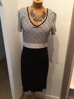 Kleedje merk Rösch. 38/40, Antiek en Kunst, Ophalen, Dames, Rösch