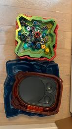 Beyblade tollen, bakjes, arenas, Ophalen, Gebruikt