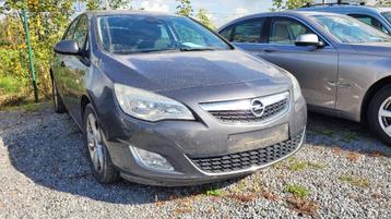 opel astra 1.7cdti AIRCO PDC euro 5 OHBOEK 2011 beschikbaar voor biedingen