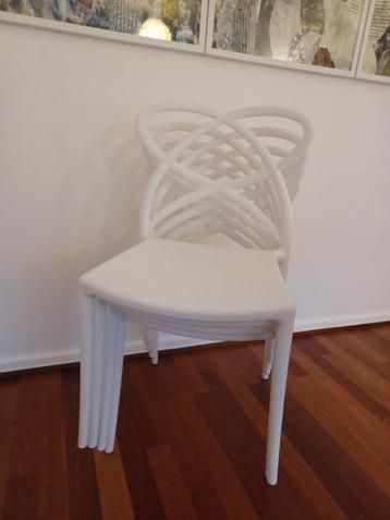 4 chaises neuves d'inspiration "Stark" en propylène blanc, Enlèvement, Comme neuf, Blanc