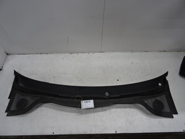 SIERLIJSTEN VOORRUIT Audi Q3 (8UB / 8UG) (8U1819403), Auto-onderdelen, Carrosserie, Audi, Voor, Gebruikt