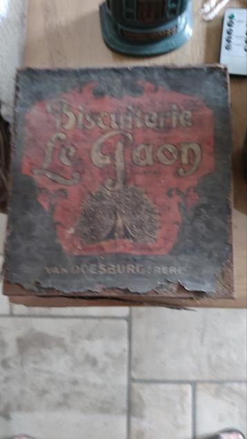 sleets roest koekjesblik Biscuiterie Le Paon beschikbaar voor biedingen