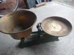 weegschaal met koperen schalen, Ophalen