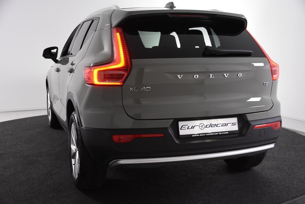 ② Volvo XC40 T2 Core — Volvo — 2ememain