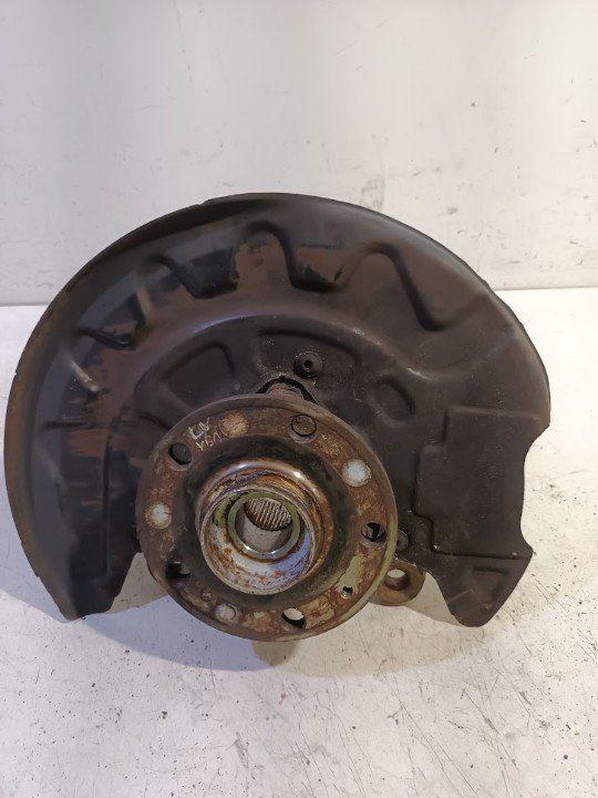 Wielnaaf links voor Volkswagen Golf, Autos : Pièces & Accessoires, Suspension & Châssis, Volkswagen, Utilisé, Origine de la pièce connue