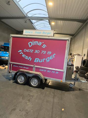 Foodtruck te koop beschikbaar voor biedingen