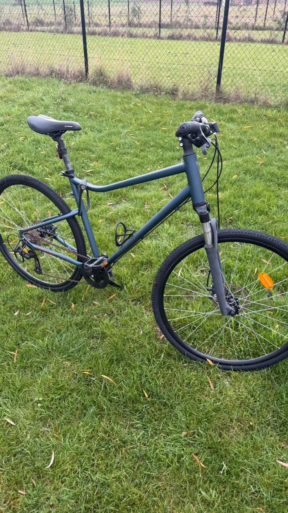 VTC Decathlon Riverside 500 – Très bon état – Acheté en juin, Fietsen en Brommers, Fietsen | Mountainbikes en ATB, Zo goed als nieuw