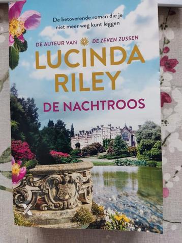 Lucinda Riley, Boeken, Ophalen of Verzenden, Gelezen