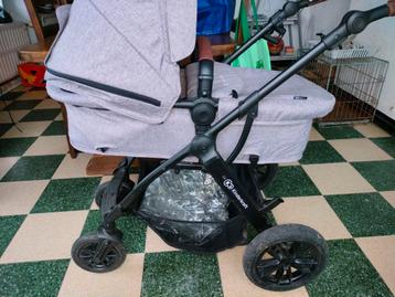 Buggy en kraft pour enfants disponible aux enchères