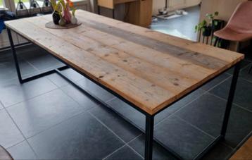 Steigerhout tafel zwart onderstel, Huis en Inrichting, Tafels | Salontafels, Ophalen of Verzenden, Zo goed als nieuw