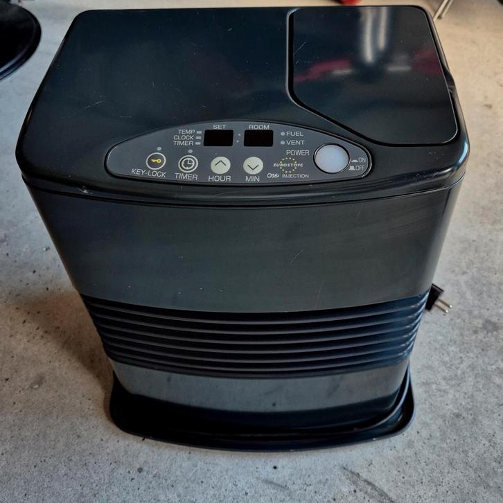 Zibro kachel petroleumkachel, Doe-het-zelf en Bouw, Verwarming en Radiatoren, Zo goed als nieuw, Kachel, Ophalen