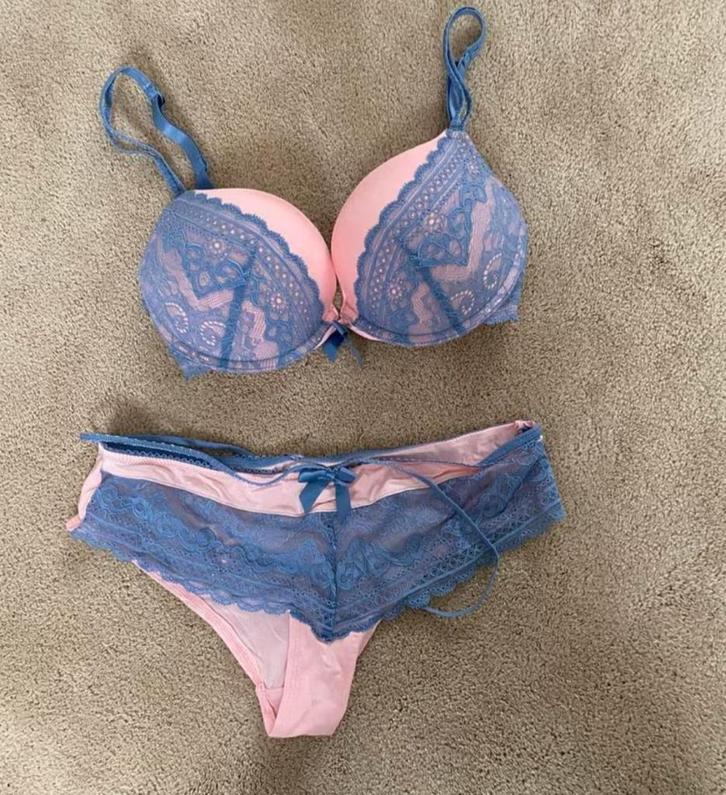 Lingerie, Kleding | Dames, Ondergoed en Lingerie, Setje, Overige kleuren, Ophalen of Verzenden