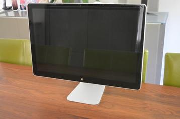 Apple Cinema Display 24 inch beschikbaar voor biedingen