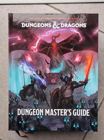 Dungeons & Dragons  Dungeon Master's Guide boek beschikbaar voor biedingen