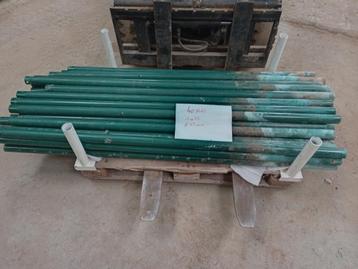 lot metalen afsluitingpalen 1m70  beschikbaar voor biedingen
