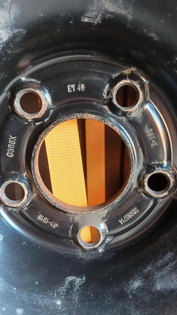 Kit hiver 5*110 16 pouces, Autos : Pièces & Accessoires, Pneus & Jantes, Pneus et Jantes, Pneus hiver, 16 pouces, 215 mm, Véhicule de tourisme