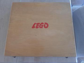 Lego Vintage Wooden box beschikbaar voor biedingen