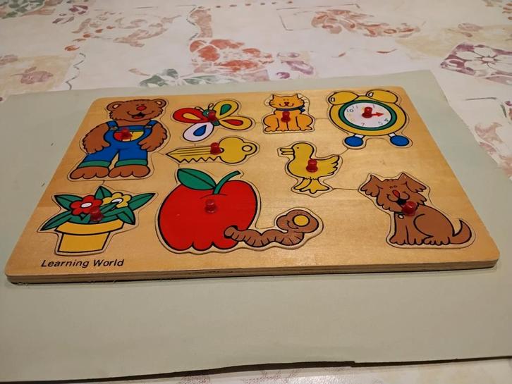 2 Houten nopjespuzzels, Kinderen en Baby's, Speelgoed | Kinderpuzzels, Zo goed als nieuw, Ophalen