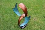 modern bronzen kunstbeeld plat en gesigneerd, BEN., Tuin en Terras, Ophalen, Zo goed als nieuw