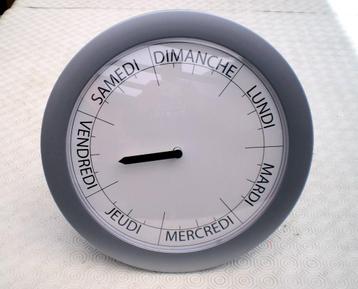 alzheimer horloge pendule jours semaine téléphone avec photo beschikbaar voor biedingen