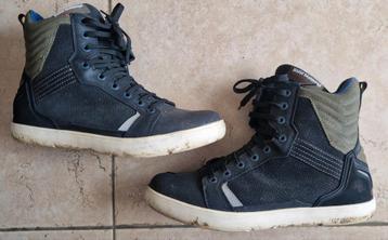 Schoen BMW Dry Sneaker

Maat 45 beschikbaar voor biedingen