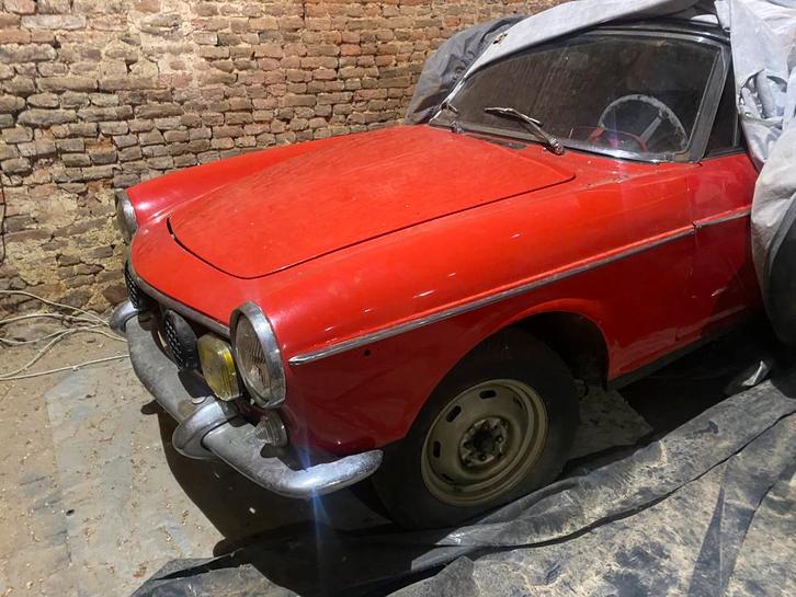 Fiat 1500 spider, Autos, Fiat, Particulier, Autres modèles, Essence, Euro 1, Cabriolet, 2 portes, Boîte manuelle, Rouge, Autres couleurs