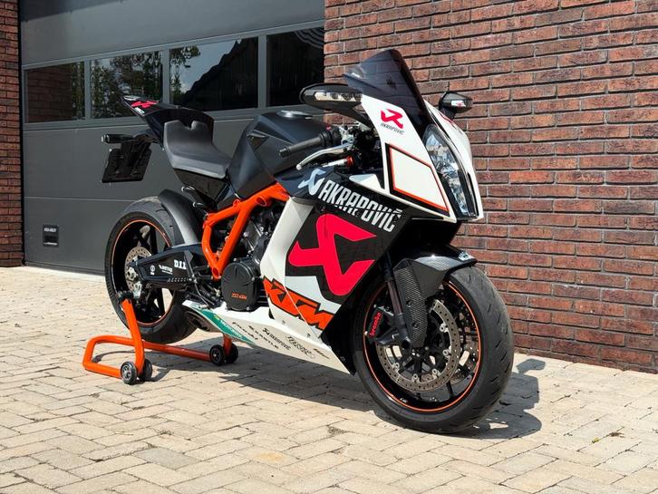 KTM RC8R Akrapovič Limited Edition Nr 3 van 100!, Motoren, Motoren | KTM, Bedrijf, Super Sport, meer dan 35 kW, 2 cilinders, Ophalen