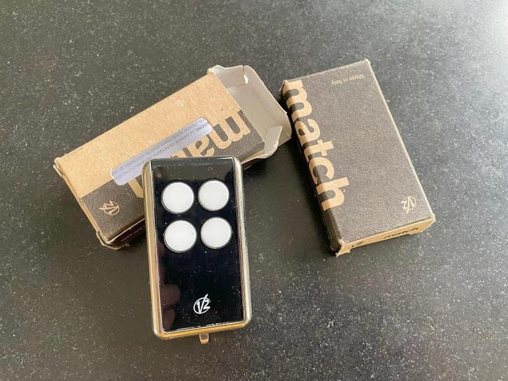 2 stuks V2 Match-B Zender Garage 433 Mhz Nieuw, Telecommunicatie, Zenders en Ontvangers, Nieuw, Zender, Ophalen of Verzenden