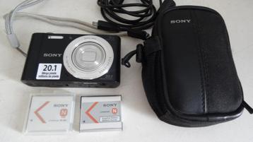 Sony DSC-W810 digitale point & shoot camera 20MP 32GB tas beschikbaar voor biedingen