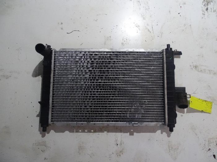 Radiateur d'un Daewoo Matiz, Autos : Pièces & Accessoires, Climatisation & Chauffage, Daewoo, Utilisé, 3 mois de garantie, Enlèvement ou Envoi