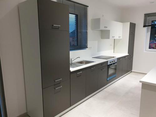 Nieuwe complete keuken, Huis en Inrichting, Keuken | Complete keukens, Nieuw, Grijs, Ophalen