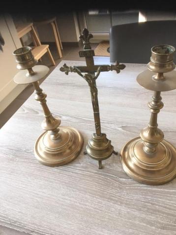 2 chandeliers en cuivre + 1 crucifix en cuivre, Enlèvement ou Envoi