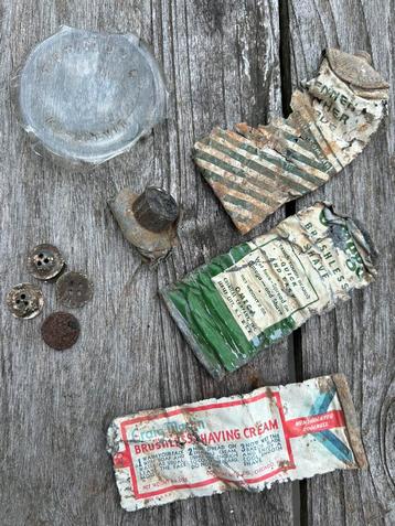 Lot bodemvondsten US WW2 medic shaving beschikbaar voor biedingen
