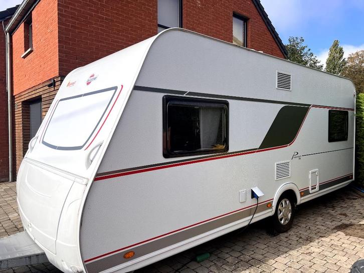 Caravane Burstner Premio plus 510TK, Caravans en Kamperen, Caravans, Particulier, meer dan 6, 1250 - 1500 kg, Bürstner, Dwars-stapelbed