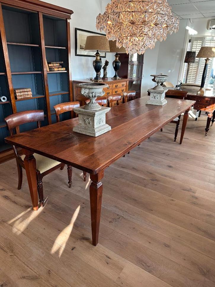 Grote antieke tafel, Antiek en Kunst, Antiek | Meubels | Tafels, Ophalen of Verzenden