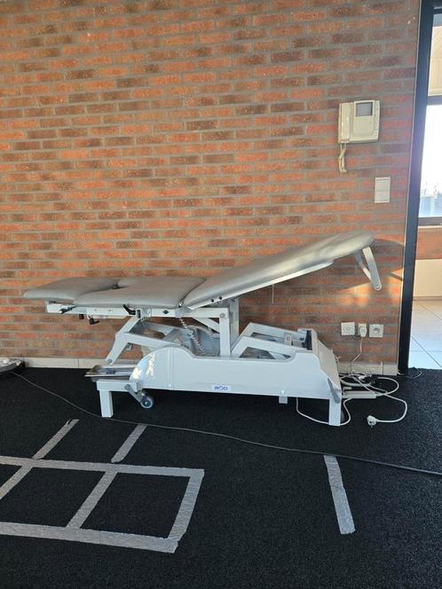 Elektrische behandeltafel, Sport en Fitness, Fitnessapparatuur, Ophalen