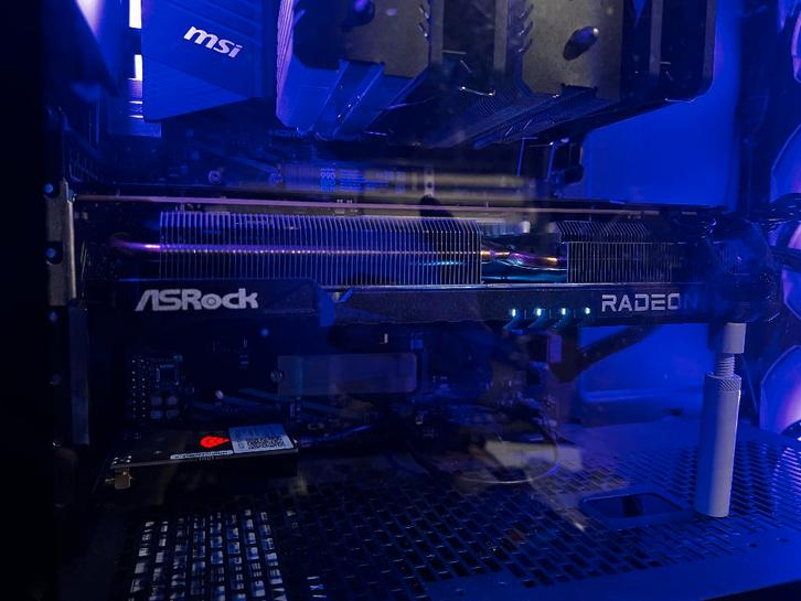 ASRock Radeon RX 7700 XT Challenger 12GB OC, Computers en Software, Videokaarten, Zo goed als nieuw, AMD, PCI-Express 4.0, GDDR6