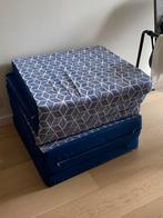 Poufs / repose-pieds / matelas d’appoint bleu et blanc, Ophalen, Zo goed als nieuw