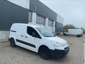 Citroen berlingo 1.6 hdi | 3 zit | carplay beschikbaar voor biedingen