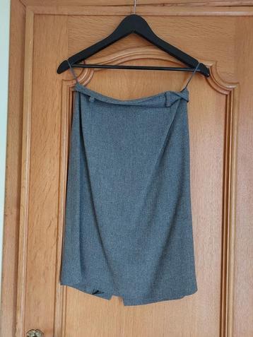 jupe grise doublée hiver - T36 - Made in Italy beschikbaar voor biedingen