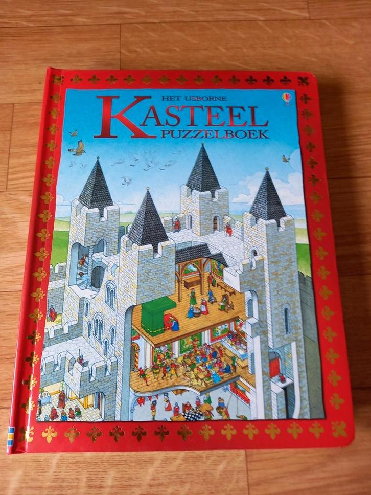 HET USBORNE KASTEELPUZZELBOEK, Boeken, Kinderboeken | Jeugd | onder 10 jaar, Zo goed als nieuw, Ophalen of Verzenden